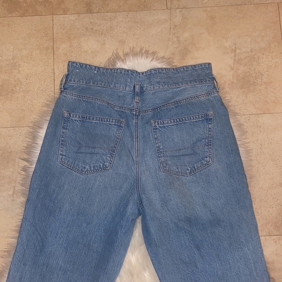 American Eagle Paperbag Mom Jeans - Picture 6 of 8